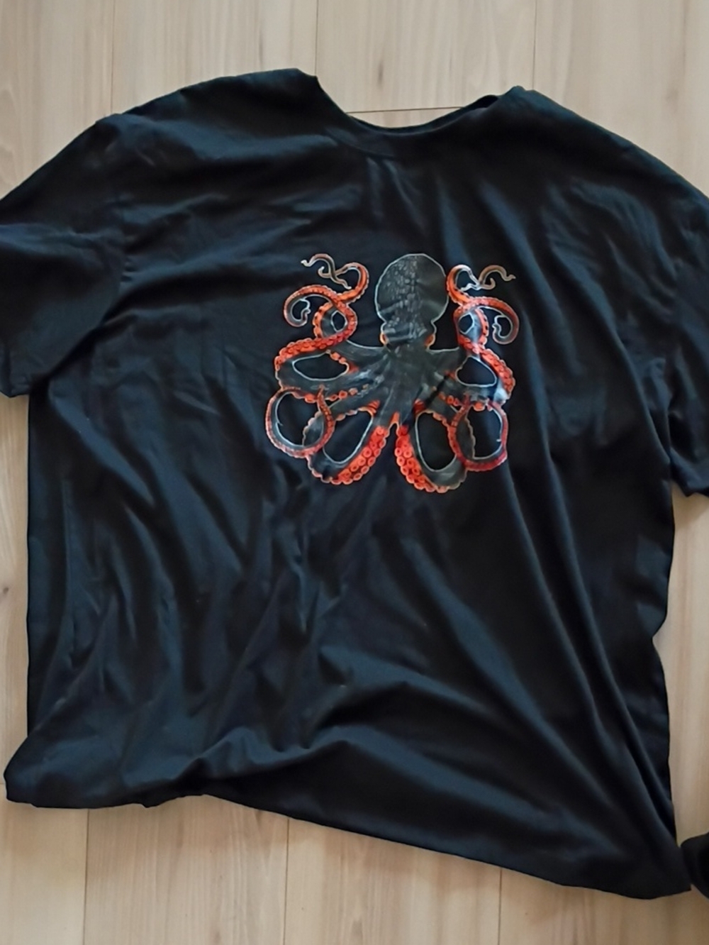 Black Octopus Graphic Men's T-Shirt